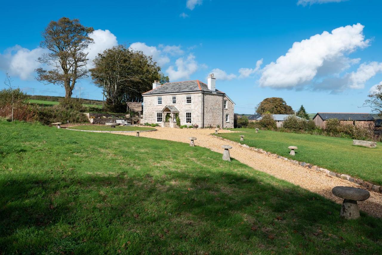 Trevidgeowe Farmhouse Bed & Breakfast Bodmin Exterior foto